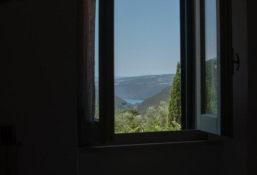 2 Bedrooms Apartment Mountain View, Agriturismo Podere Acqualoreto