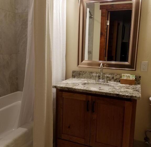 غرفة ديلوكس سرير كينج, Amity Flats