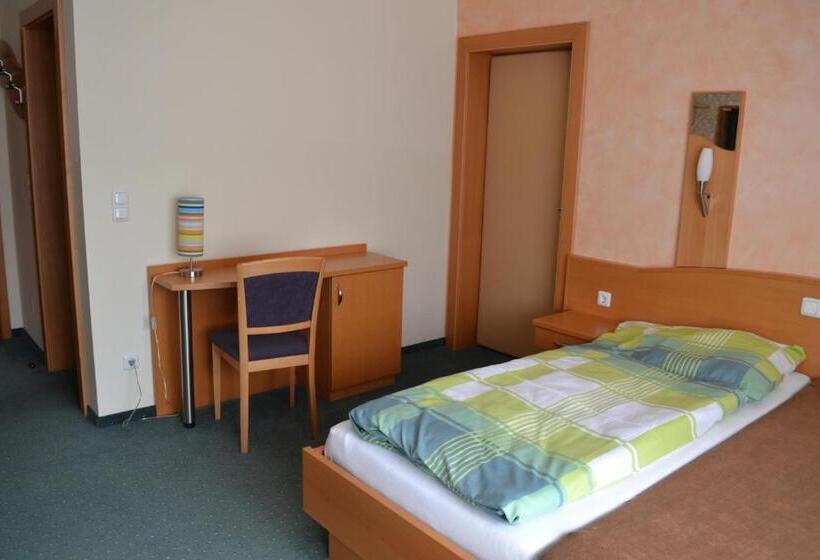 Standard Enkeltværelse m. Balkon, Gasthof S'schatzkastl