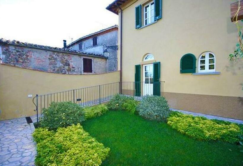 إستوديو قياسى, Relais Villa Sensano