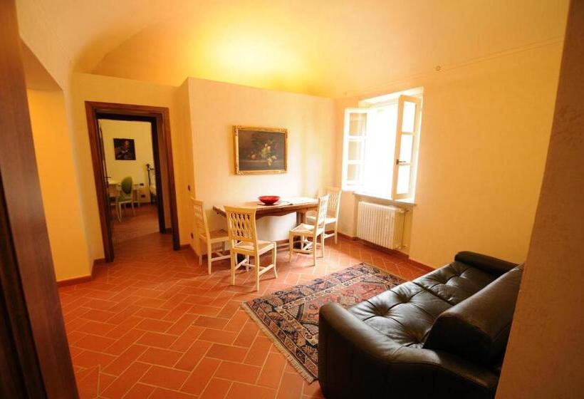 דירת חדר, Relais Villa Sensano