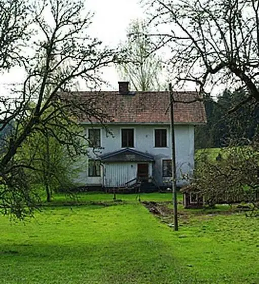 １ベッドルームハウス, Smultronboda Fårgård