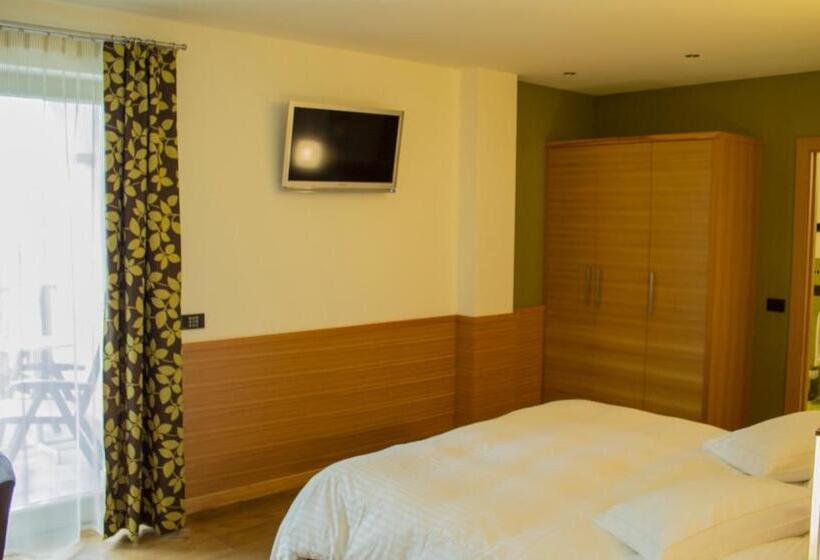 غرفة ديلوكس مطلة على الجبل, Viridis