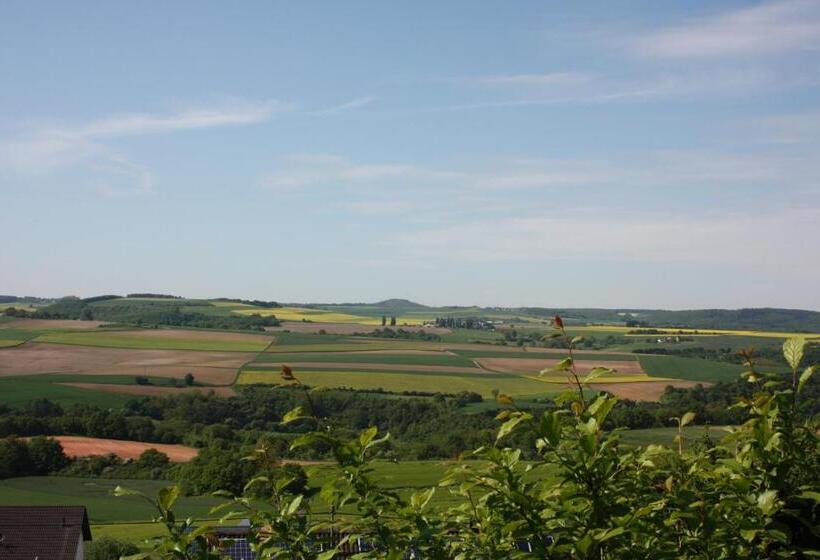 חדר דלוקס, Weinhaus Fries