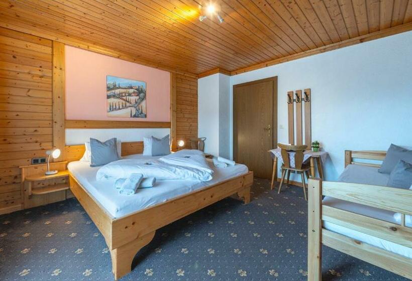 Семейный Номер, Panoramahotel Stocker