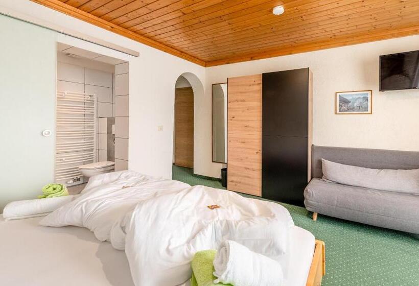 Семейный Номер, Panoramahotel Stocker