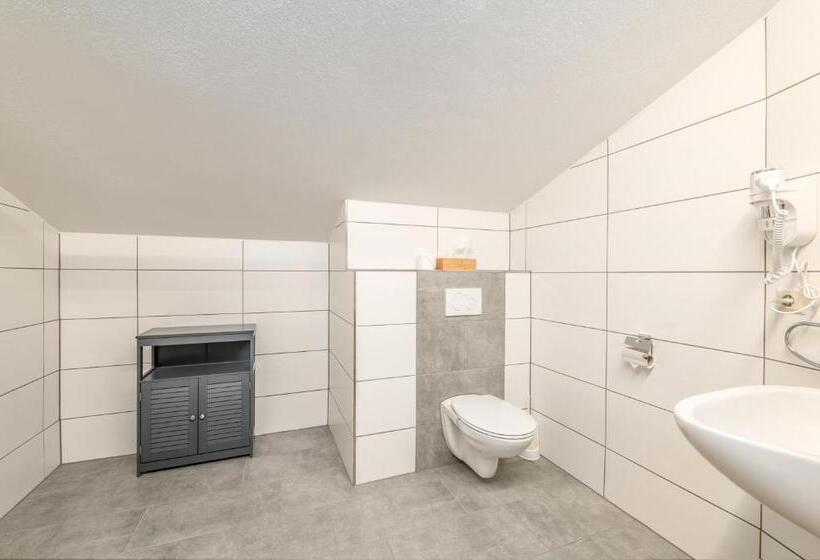 Люкс Семейный 2 Спальни, Panoramahotel Stocker