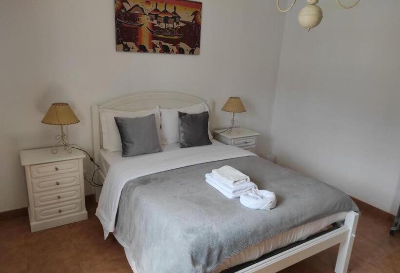 标准间, Al Casa Das Andorinhas