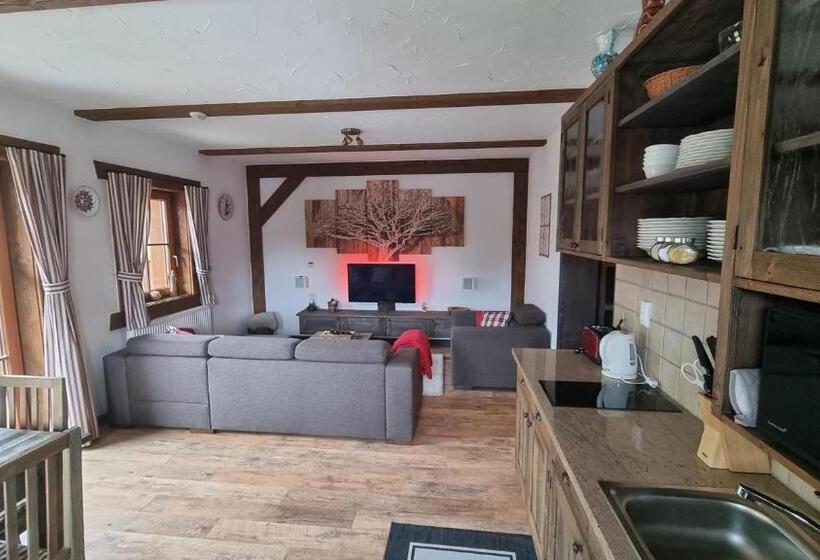 Апартаменты 1 Спальня с Балконом, Amadehaus