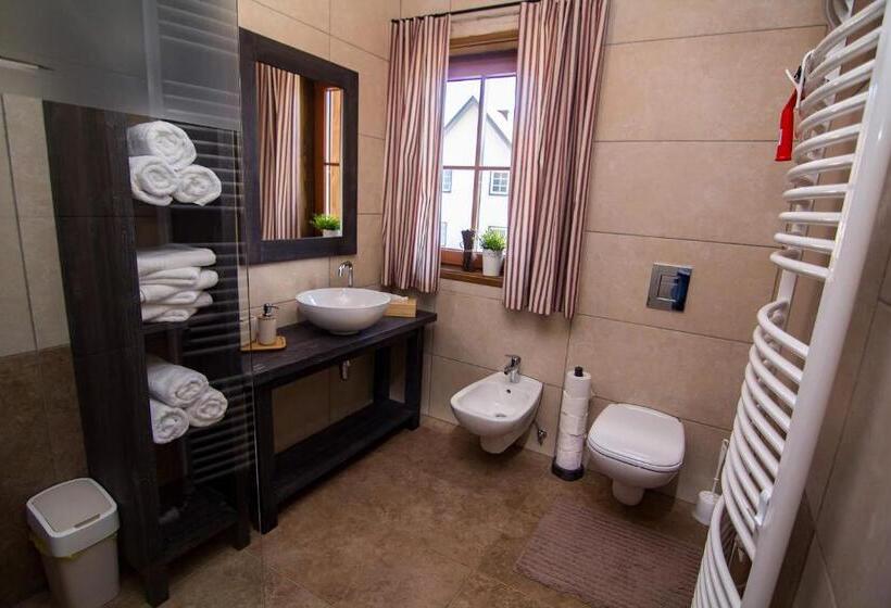 Апартаменты 1 Спальня с Балконом, Amadehaus