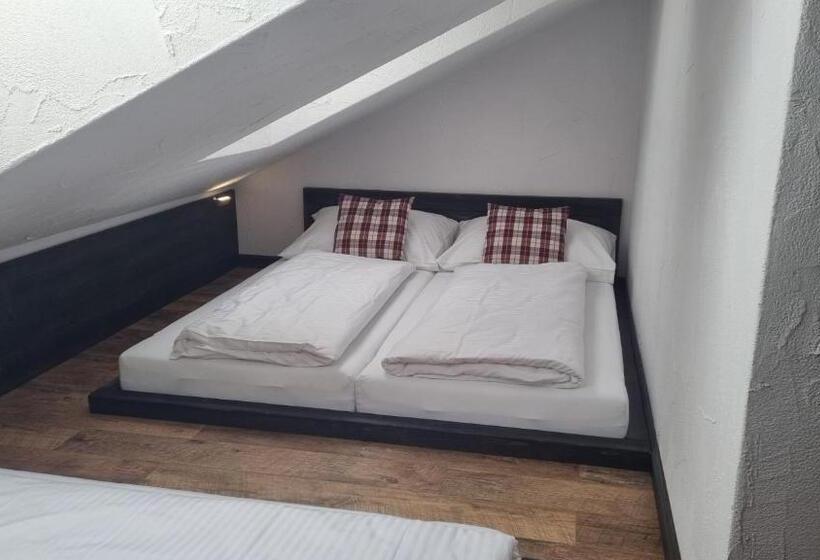 Апартаменты 1 Спальня, Amadehaus