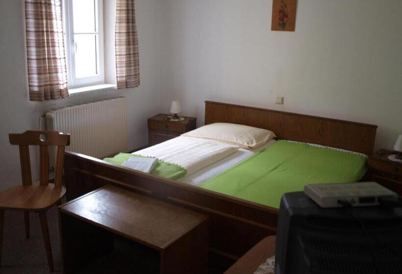 شقة 4 غرف, Gaberlhaus