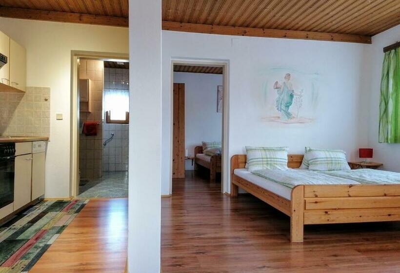 شقة غرفة واحدة, Gasthof Seeblick