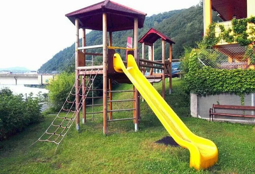ファミリールーム, Gasthof Zur Donaubrücke