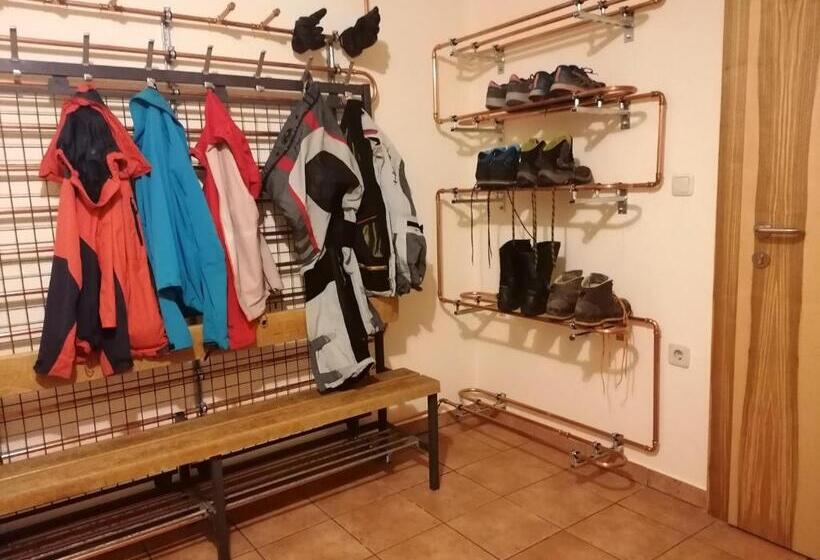 غرفة عائلية, Gasthof Zur Donaubrücke