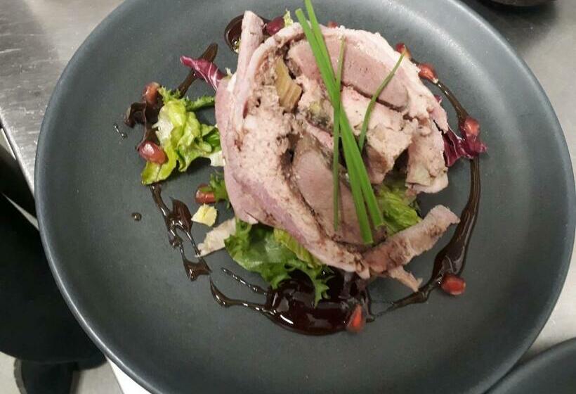 غرفة قياسية, The Penrhos Arms