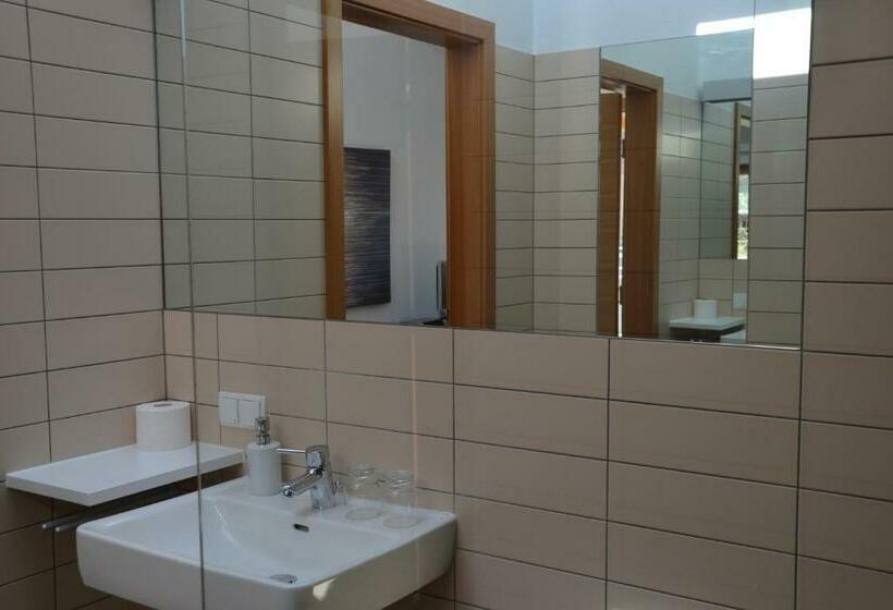 标准间, Wein + Bett Wiedeck