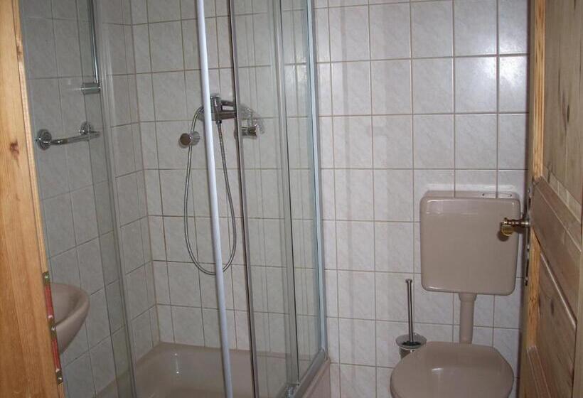 标准三人间, Pension & Restaurant Alte Schule