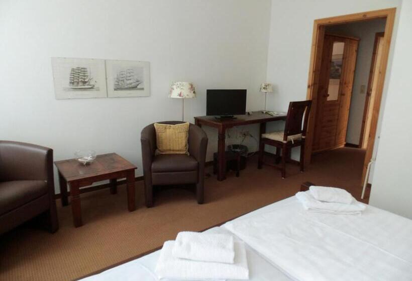 Номер Стандарт, Pension & Restaurant Alte Schule