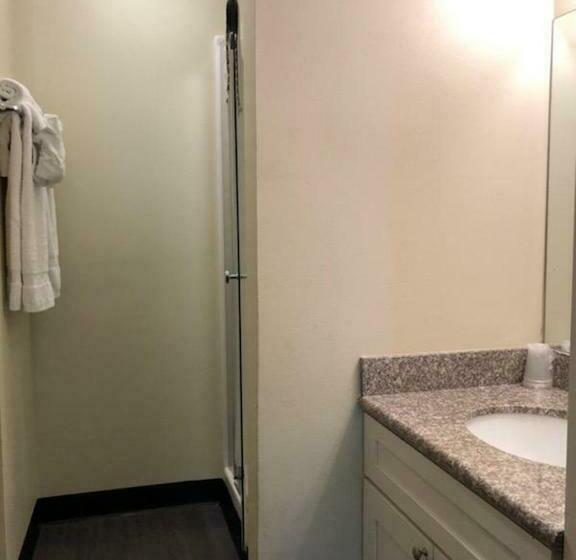 חדר סטנדרט, Sierra Crossing Motel