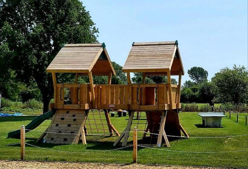 Family Suite, The Clifden Arms B&b
