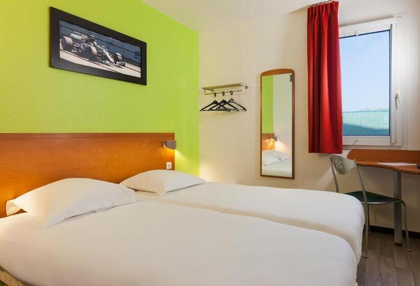 غرفة قياسية حمام مشترك, Enzo Hotels Chalons En Champagne