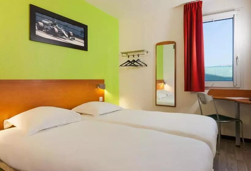 Standard-huone Jaettu Kylpyhuone, Enzo Hotels Chalons En Champagne