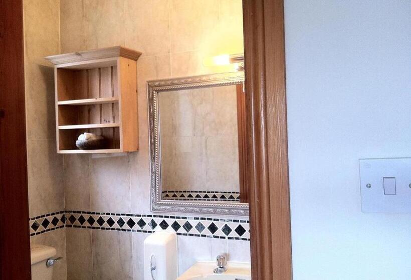 家庭间, Ardawn House