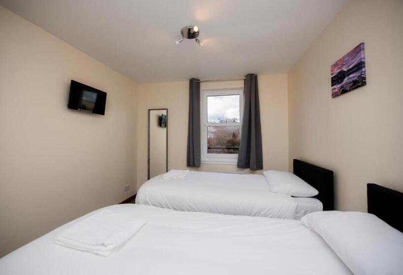 スタンダードトリプルルーム, Bank Street Lodge