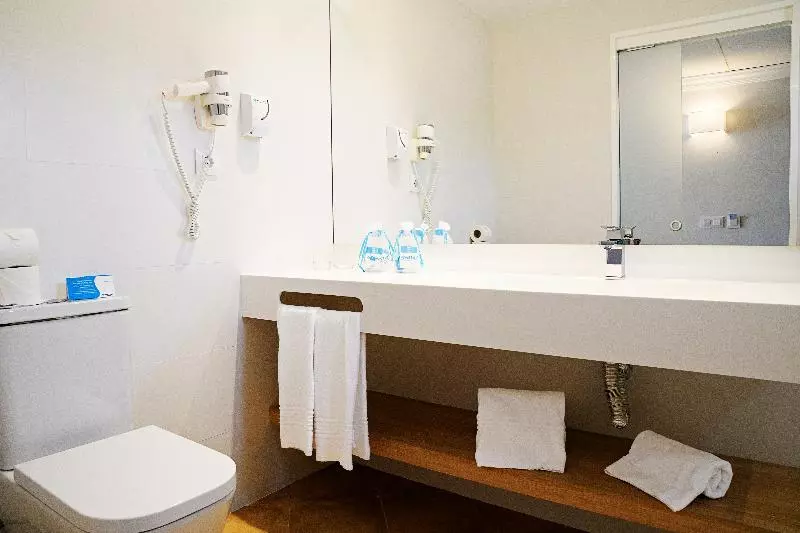 سوییت جونیور, Buganvilla Hotel & Spa