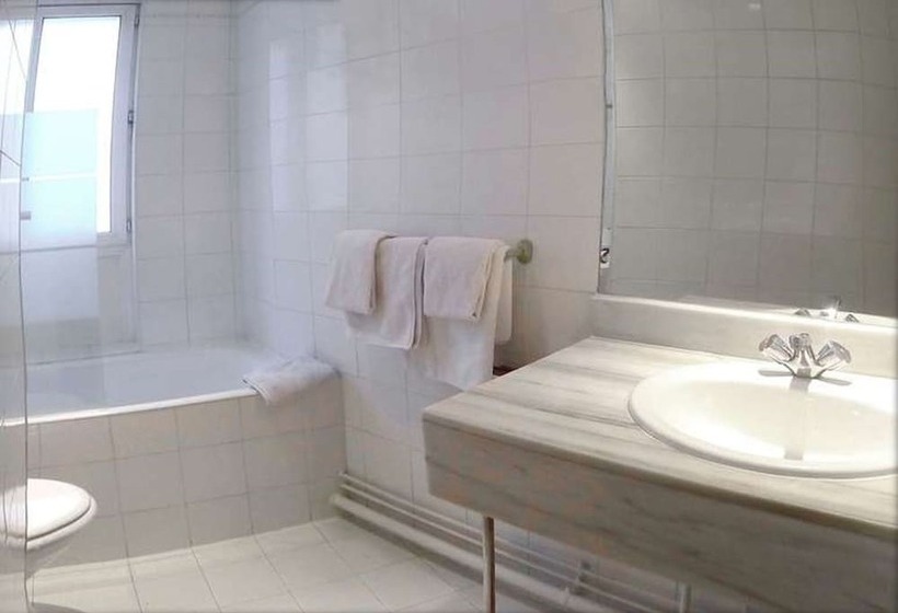 Номер Стандарт, Casa Serena Paris Hôtel