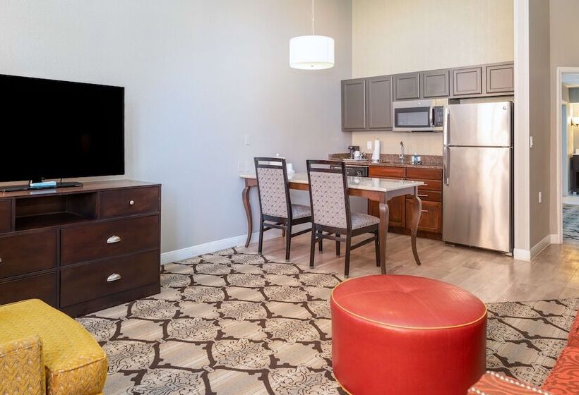 سوییت, Hampton Inn & Suites New Orleansconvention Center