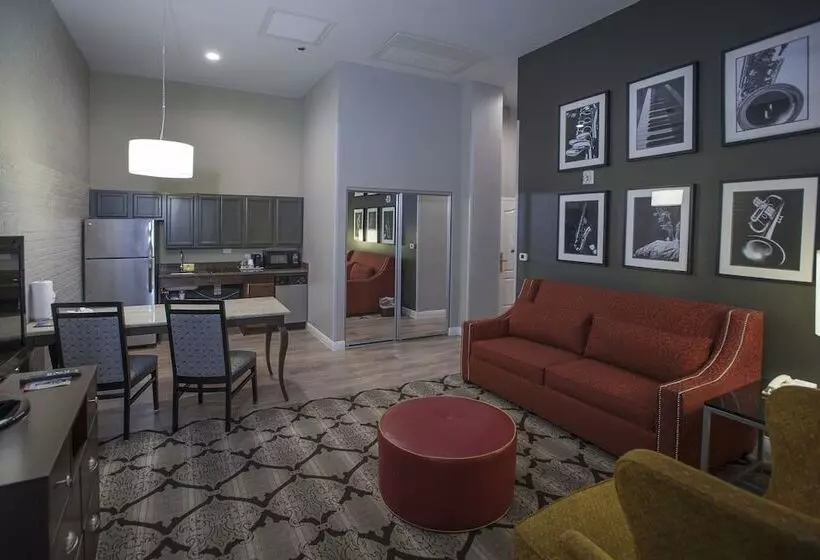 سوئیت برای معلولان, Hampton Inn & Suites New Orleansconvention Center