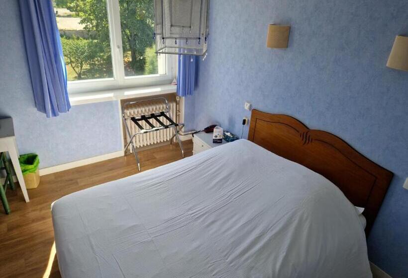 Номер Стандарт, Hôtel De La Ferté