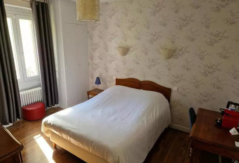 スタンダードルーム, Hôtel De La Ferté