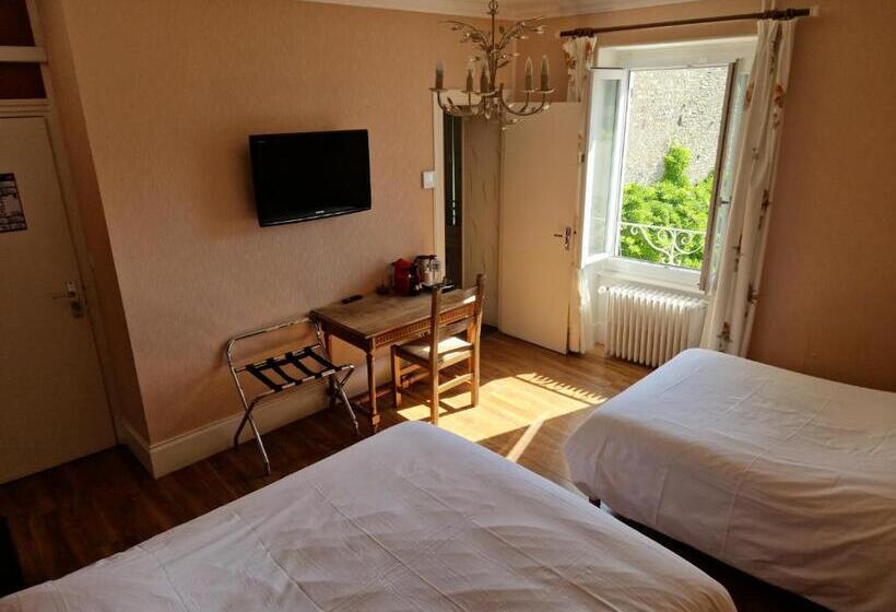 Четырехместный Номер Стандарт, Hôtel De La Ferté