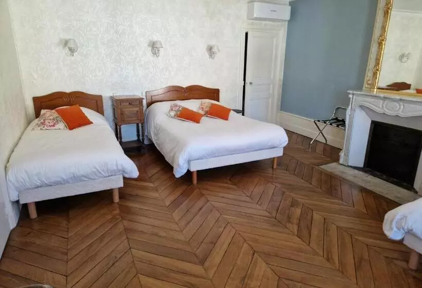 スーペリアの４人部屋, Hôtel De La Ferté