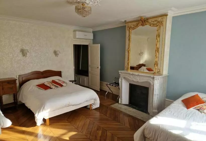 スーペリアの４人部屋, Hôtel De La Ferté