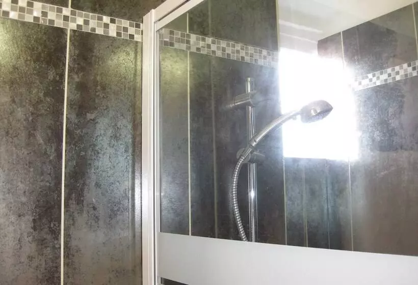 اتاق سوپریور با بالکن, Hôtel Villa La Malouine