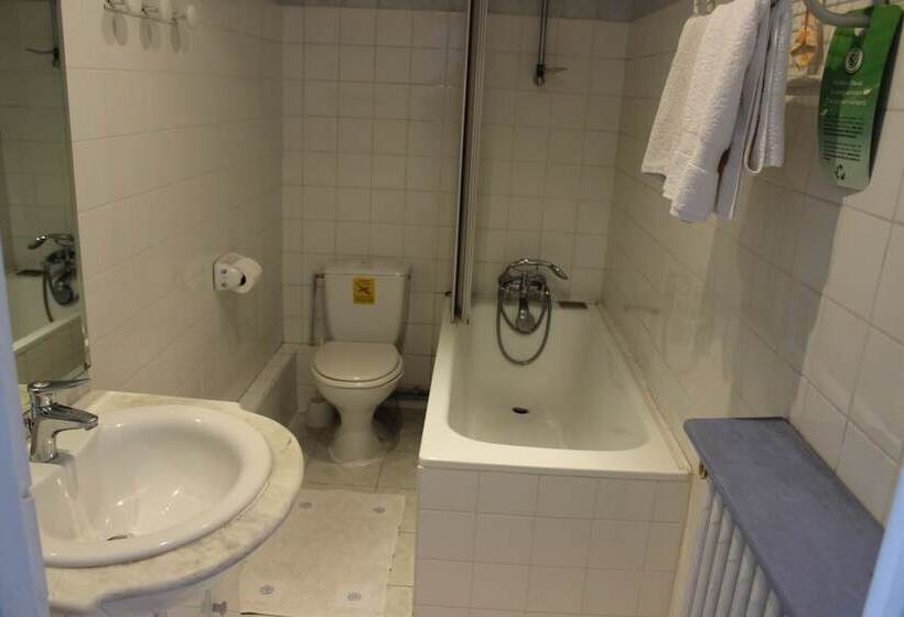 اتاق سوپریور با بالکن, Hôtel Villa La Malouine