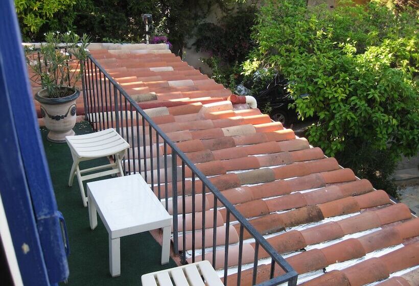 חדר סופריור עם מרפסת, Hôtel Villa La Malouine