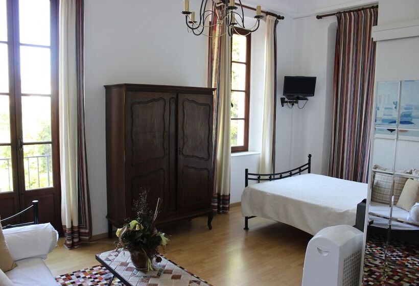 חדר סופריור עם מרפסת, Hôtel Villa La Malouine