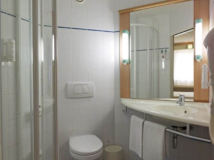 חדר סטנדרט, Ibis Poznan Stare Miasto