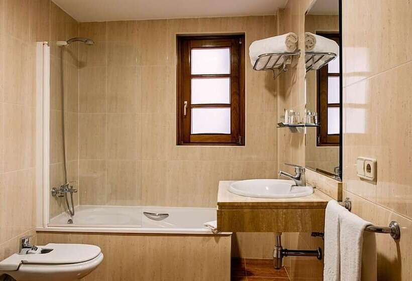 ファミリールーム, Ikonik Plaza Mercado