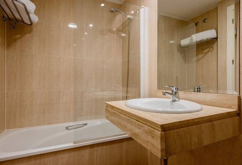 ファミリールーム, Ikonik Plaza Mercado