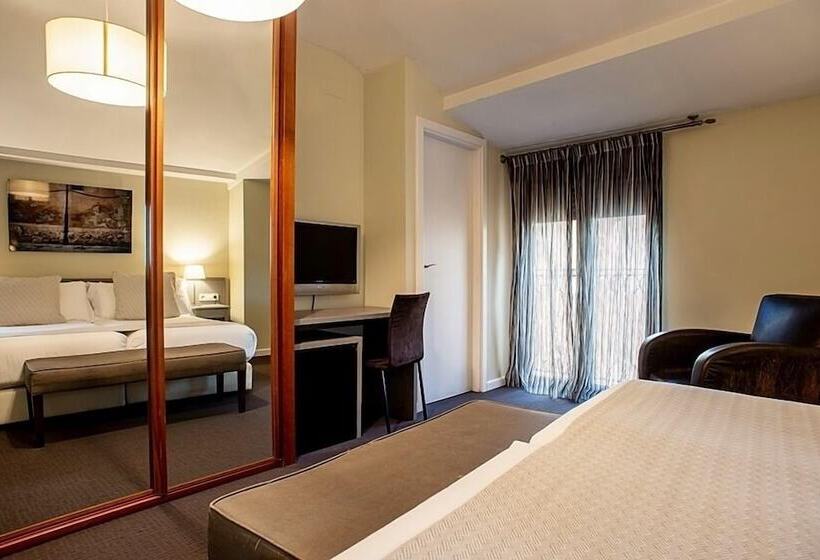 ファミリールーム, Ikonik Plaza Mercado