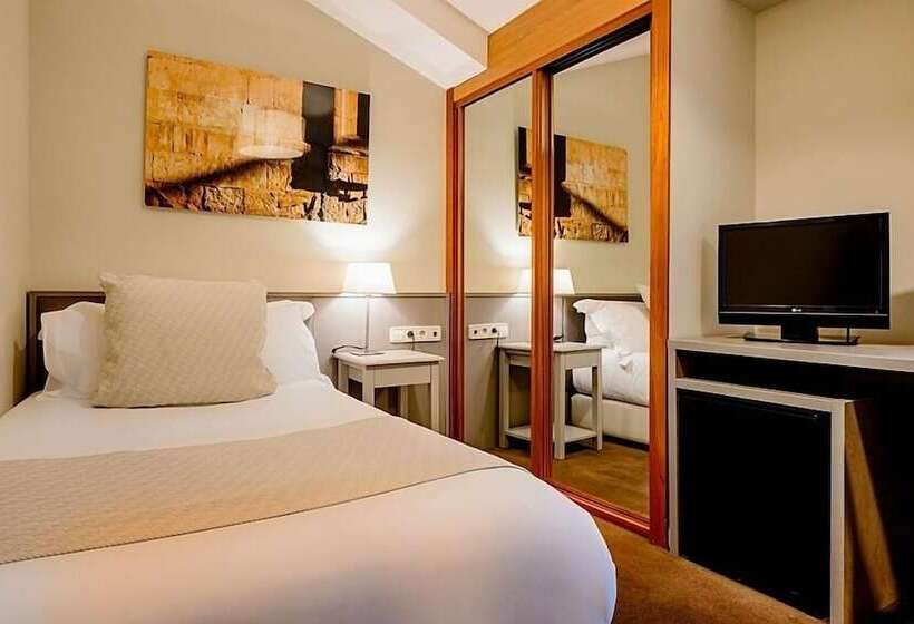 スタンダードルーム, Ikonik Plaza Mercado