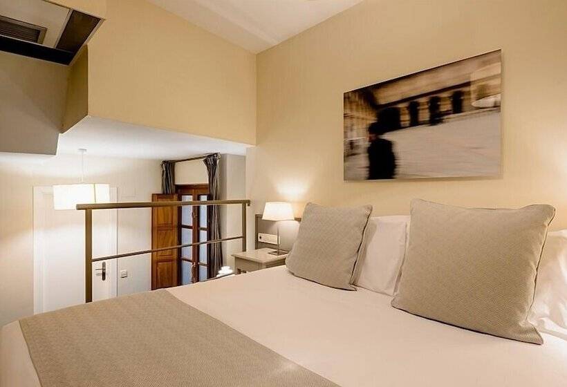 スタンダードルーム, Ikonik Plaza Mercado