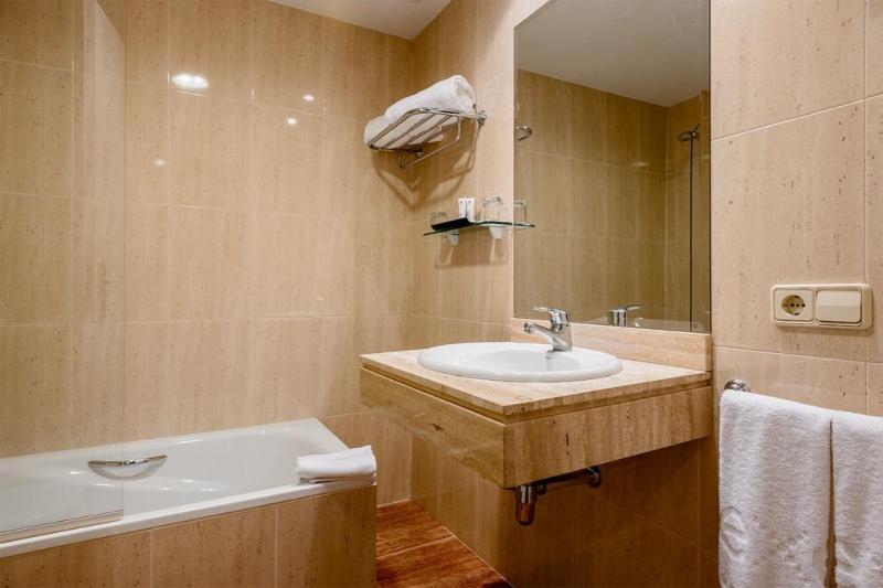 ファミリールーム, Ikonik Plaza Mercado