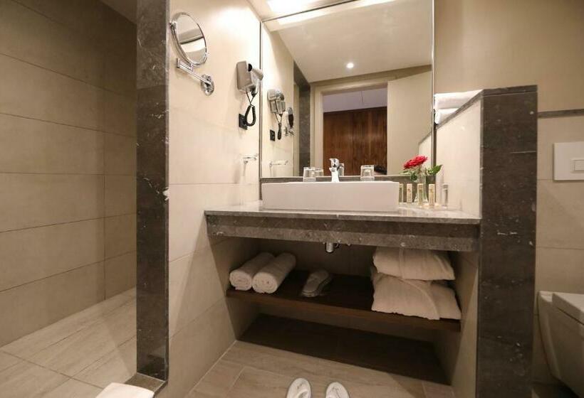 Chambre Deluxe Vue Piscine, Kenzi Rose Garden